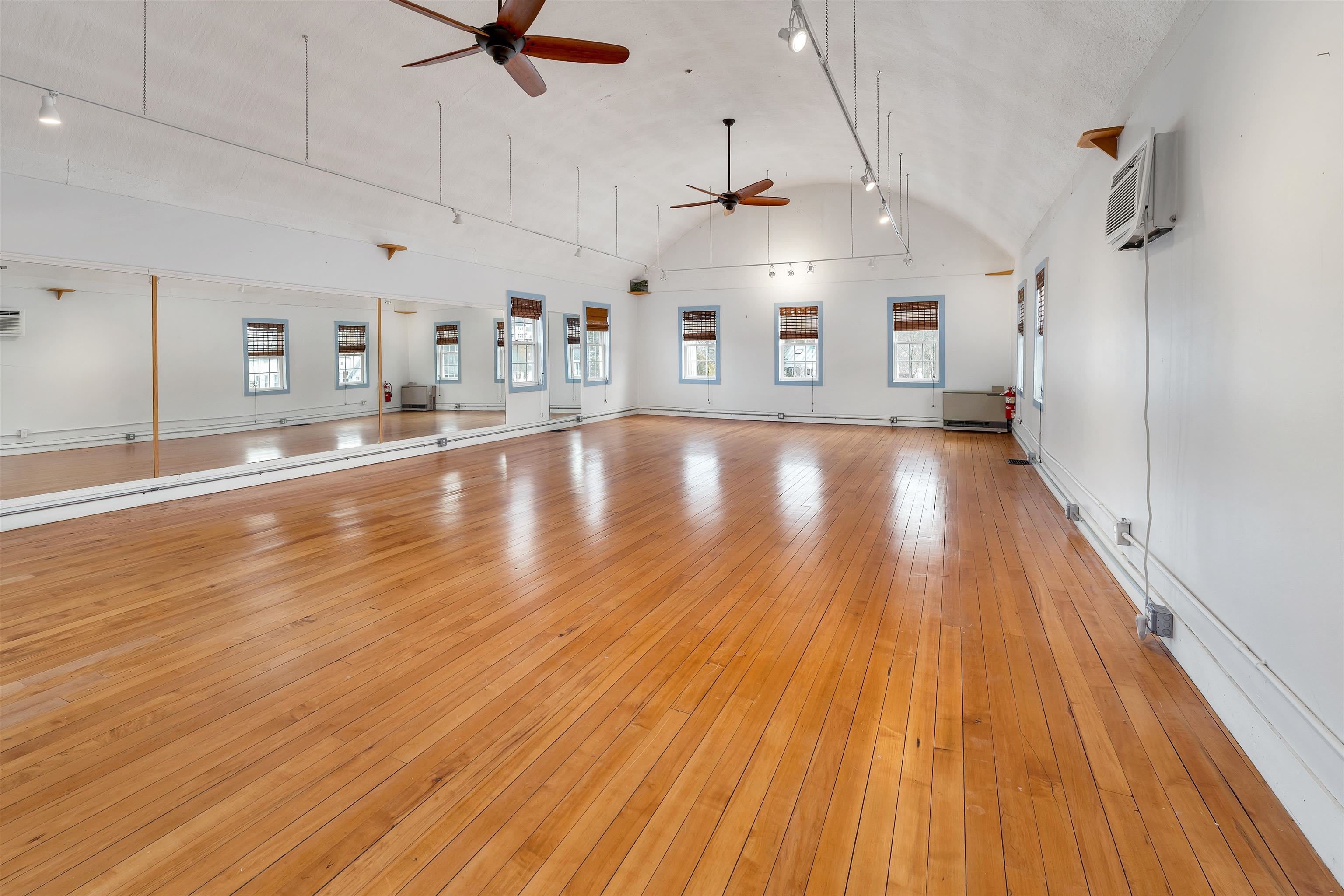 141 Main Street – photo 3