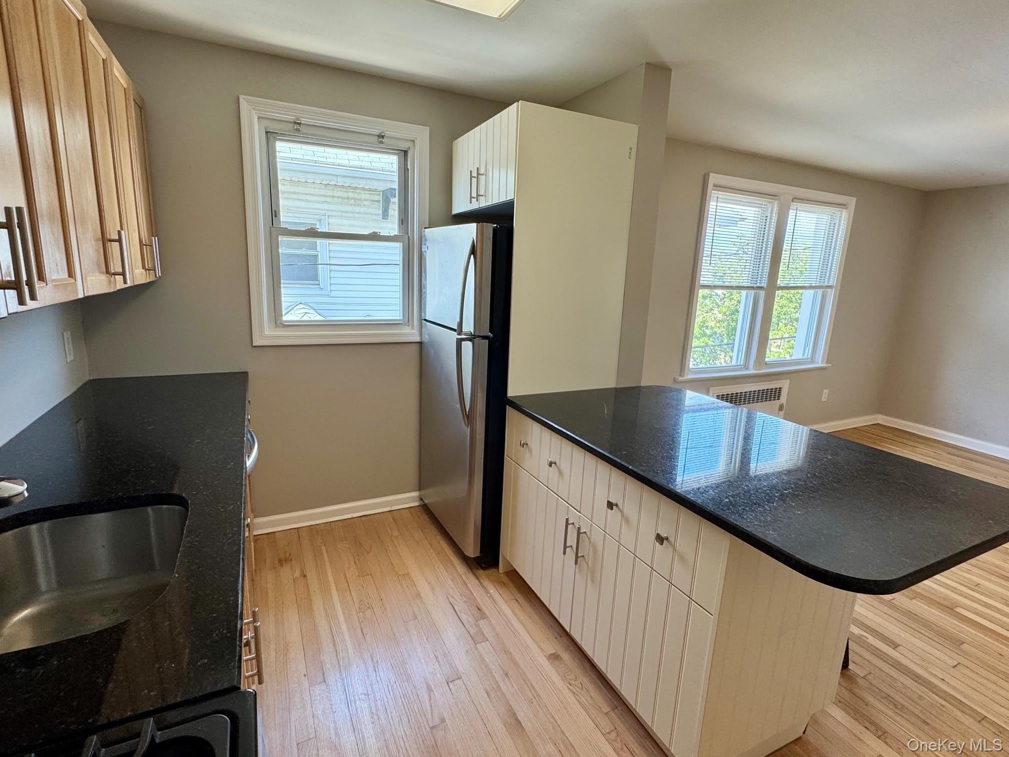 507 Laurelton Boulevard – photo 4