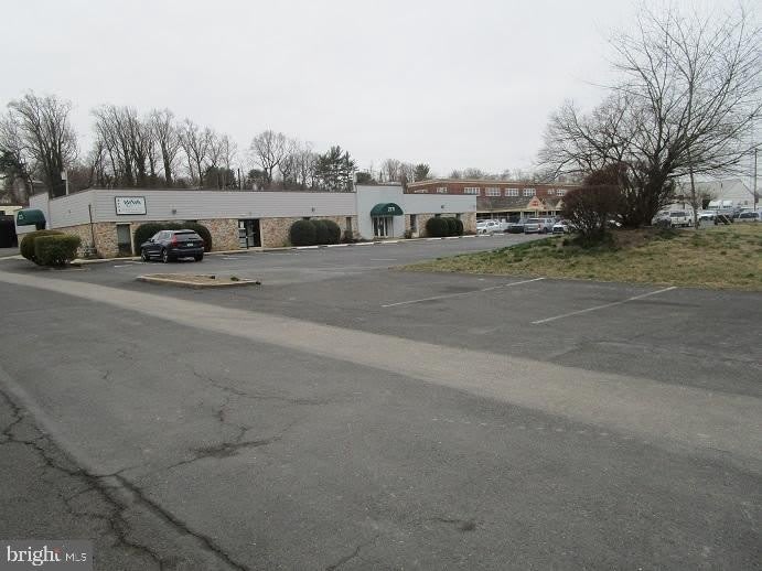 2773 PHILMONT Avenue – photo 4