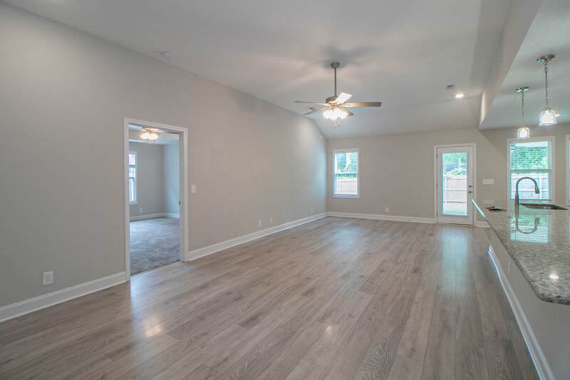 220 King Road – photo 3