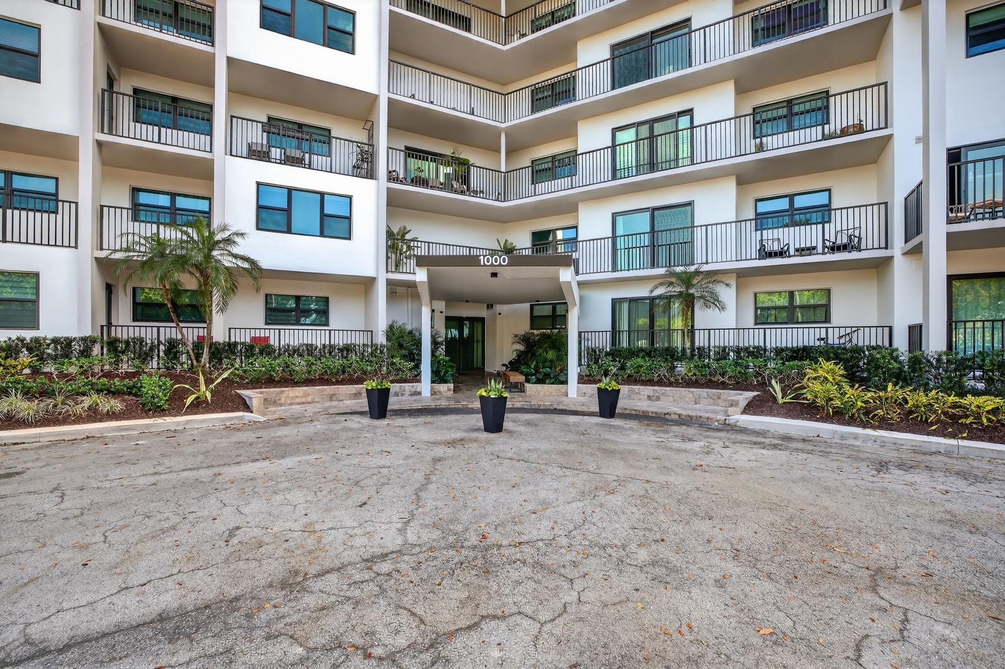 1000 River Reach Drive – photo 2