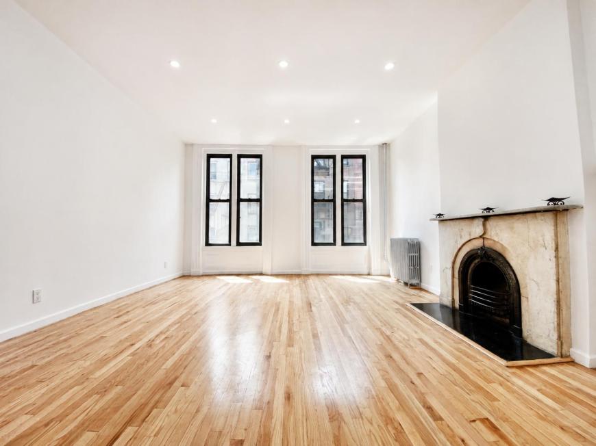 54 West 9Th Street – photo 2
