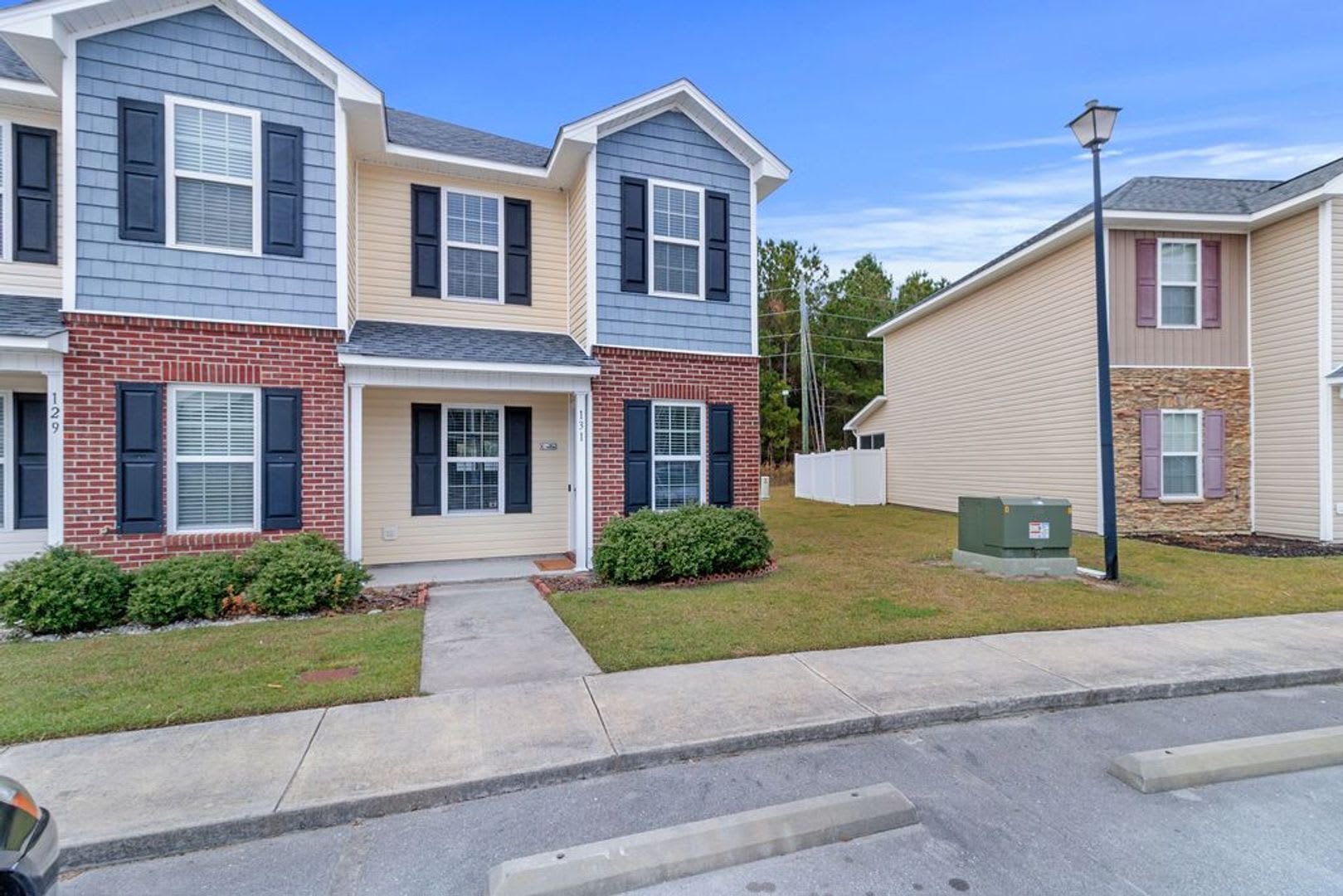 Townhome in The Burroughs at Carolina Plantations – photo 2