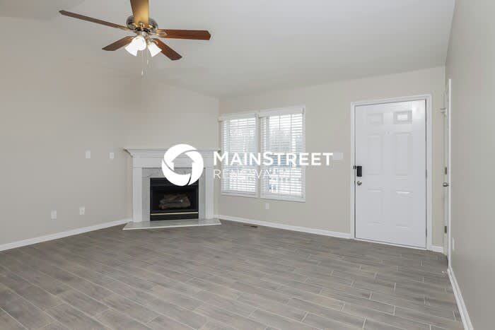 1224 Fiddle Court – photo 4