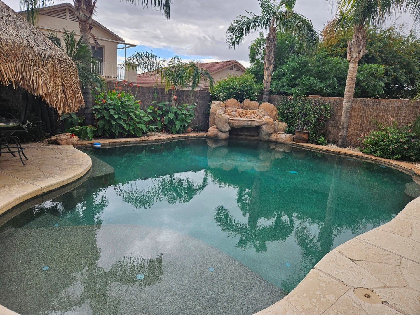 Incredible home in Bell West subdivision in Surprise – photo 2