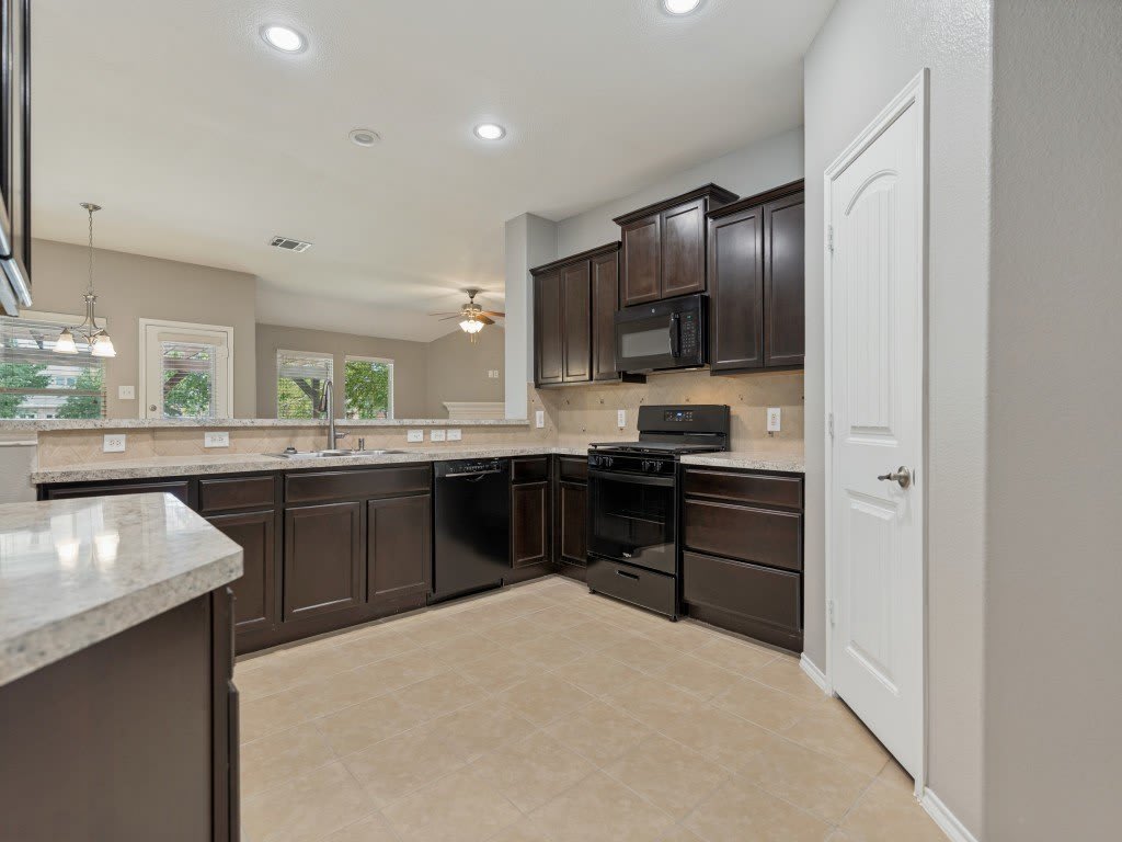 1101 Kaufman Road – photo 4