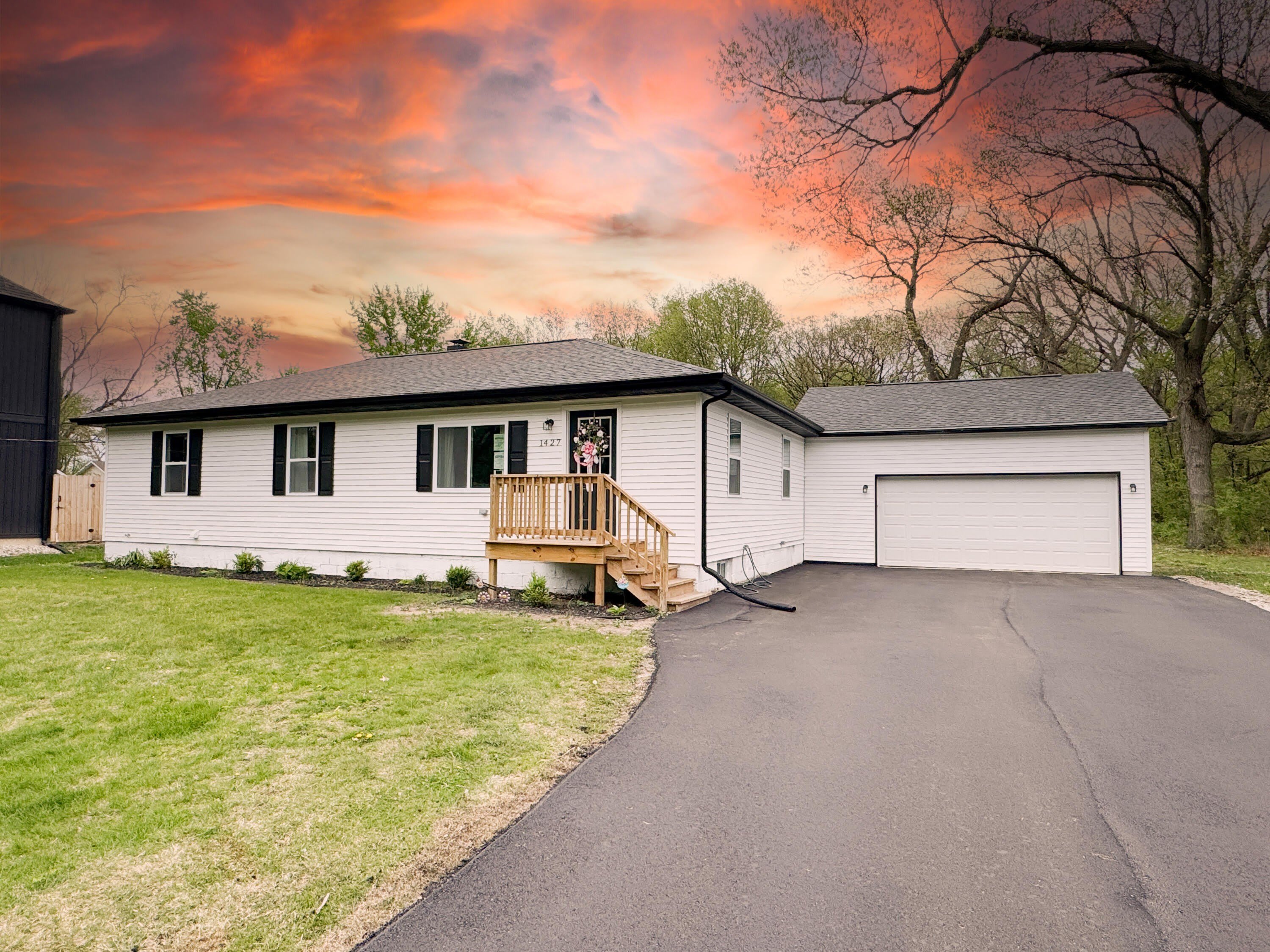 1427 Austin Avenue – photo 3