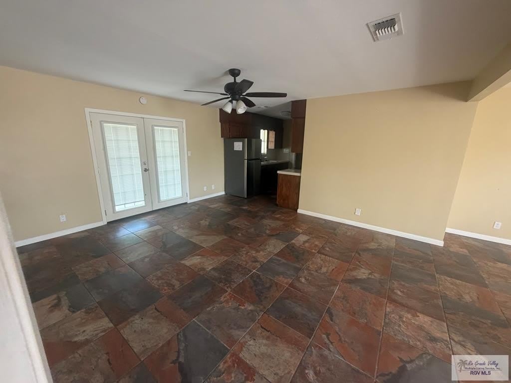 433 FAIRWIND DR. – photo 3