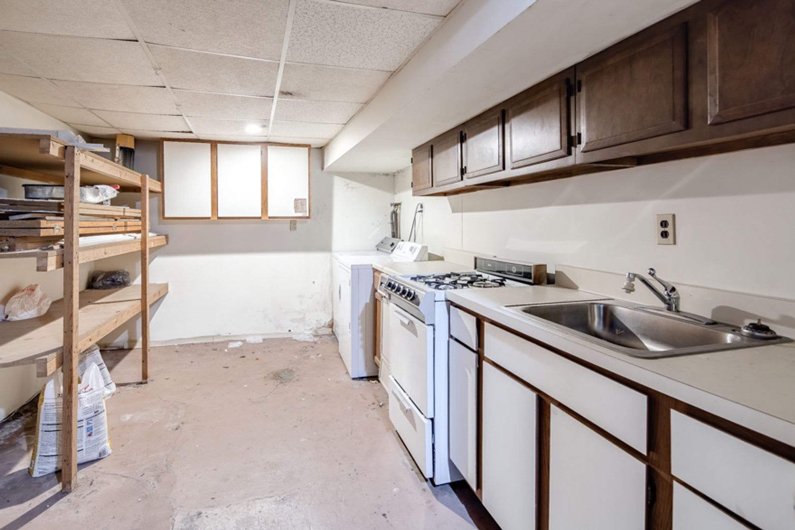 Three Bed Point Breeze Townhome – photo 3