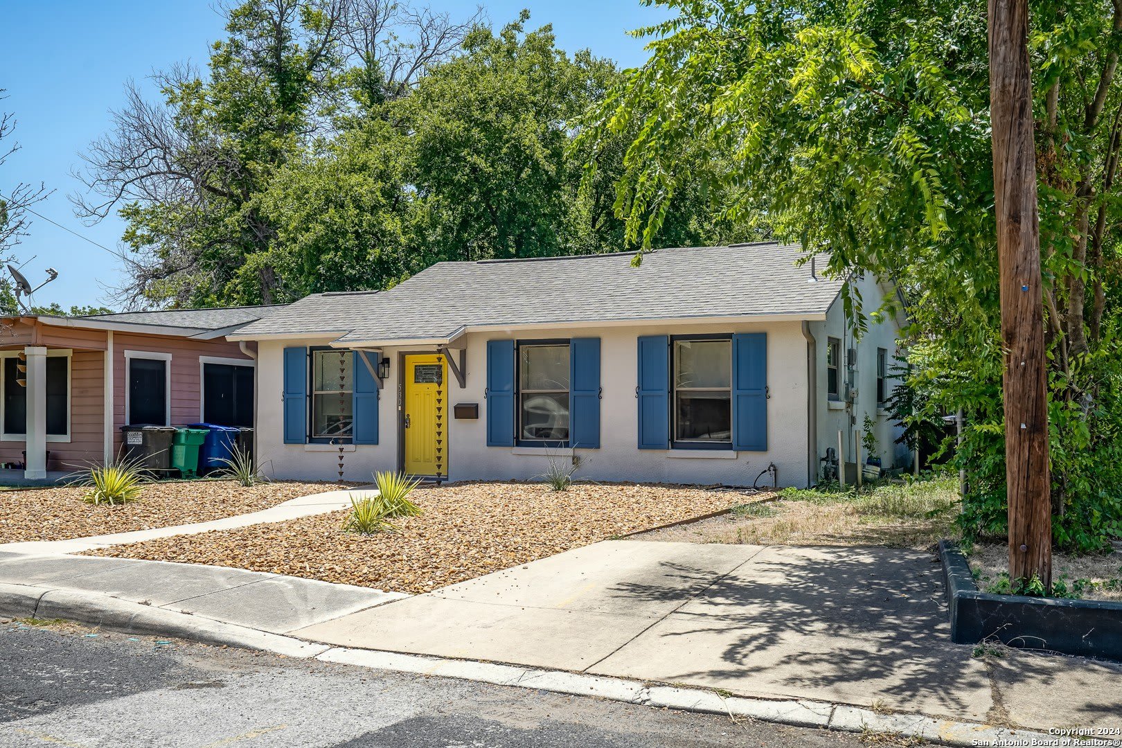 530 E MYRTLE ST – photo 1