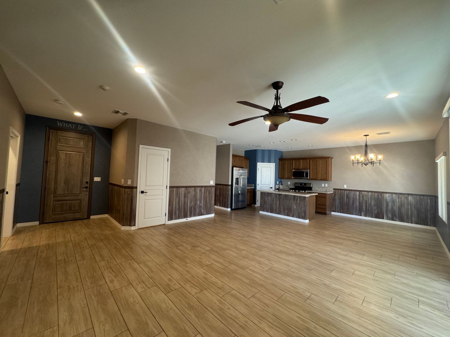 3-Bedroom Home with 50' RV Garage in Fort Mohave – photo 4