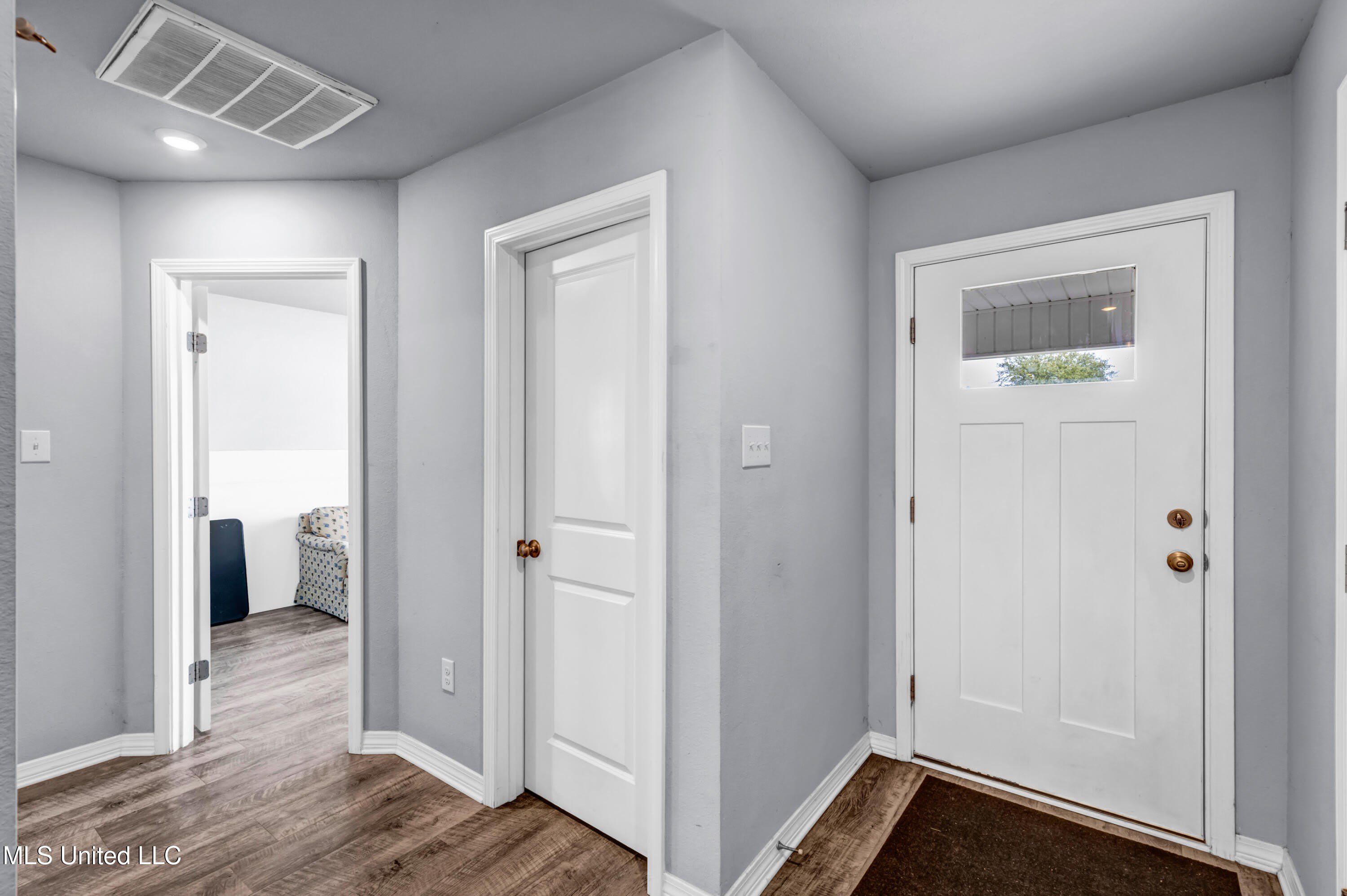 18231 Mill Cove – photo 4