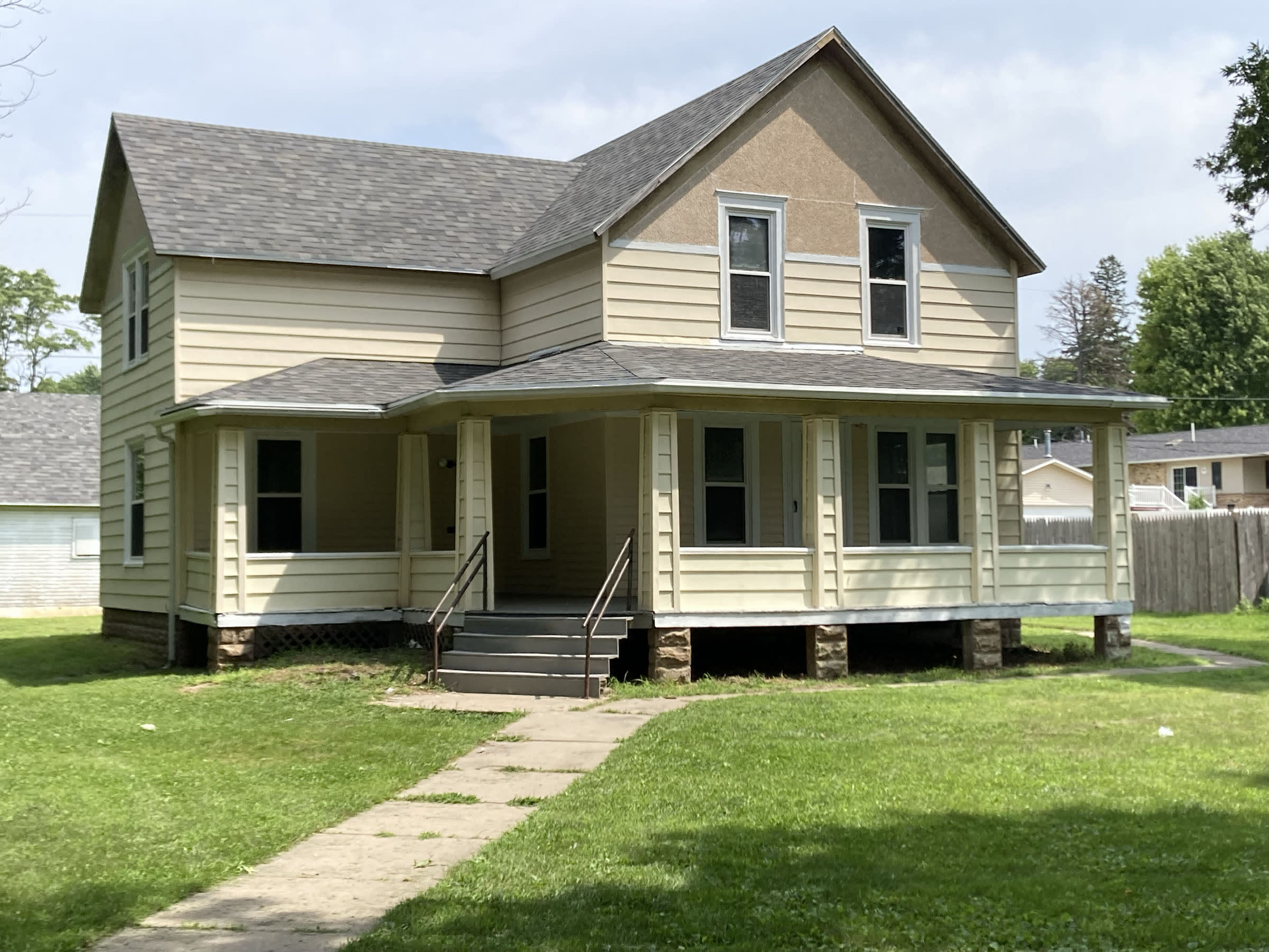 901 Clark Street – photo 1