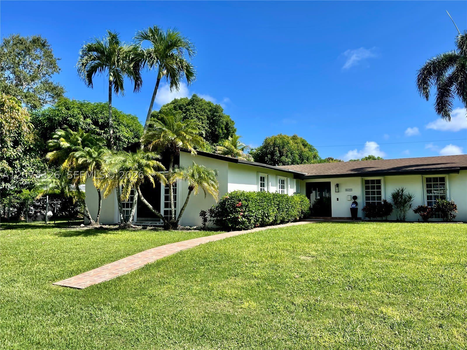 8522 SW 148th Ter – photo 2