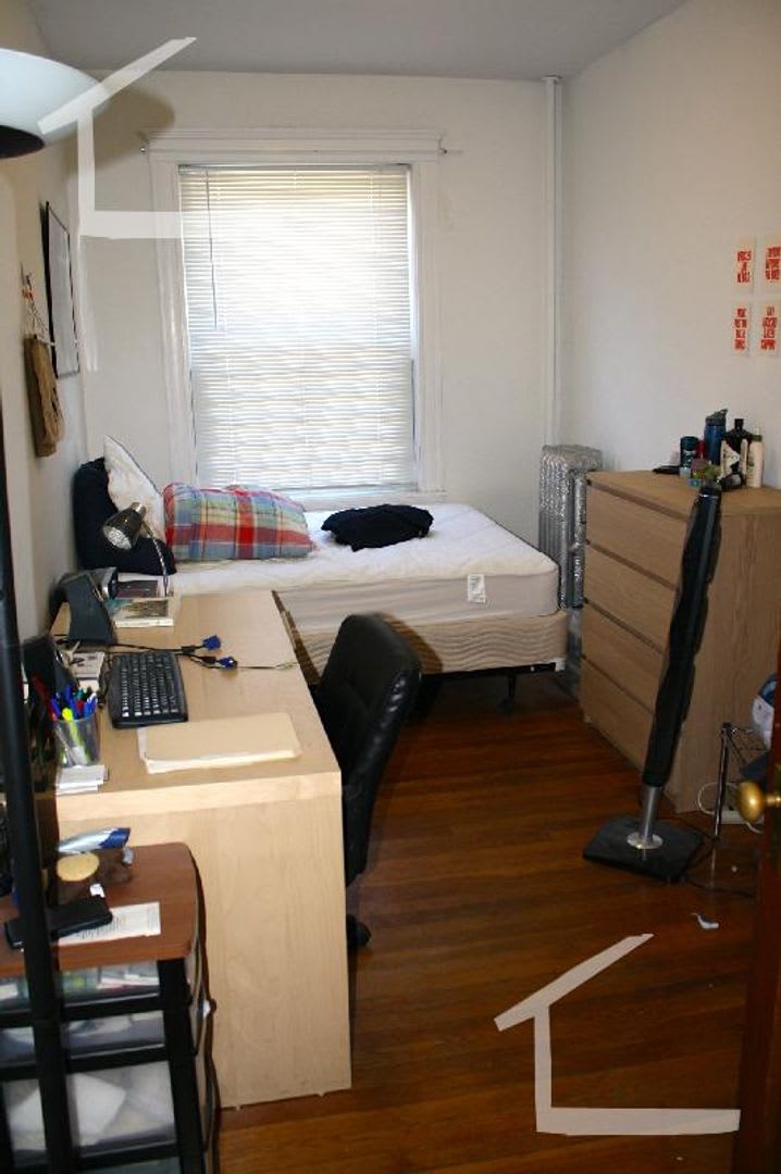 Nicely renovated 4 bed unit near BU and the Green Line. – photo 3