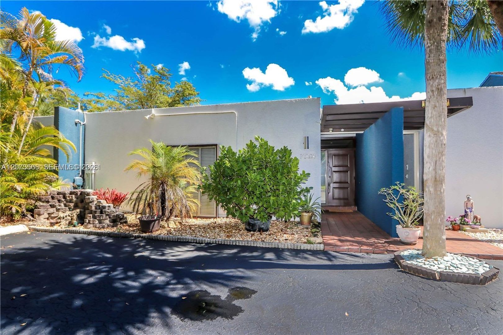 16509 Fox Den Court Miami Lakes Fl 33014 5900 – photo 5