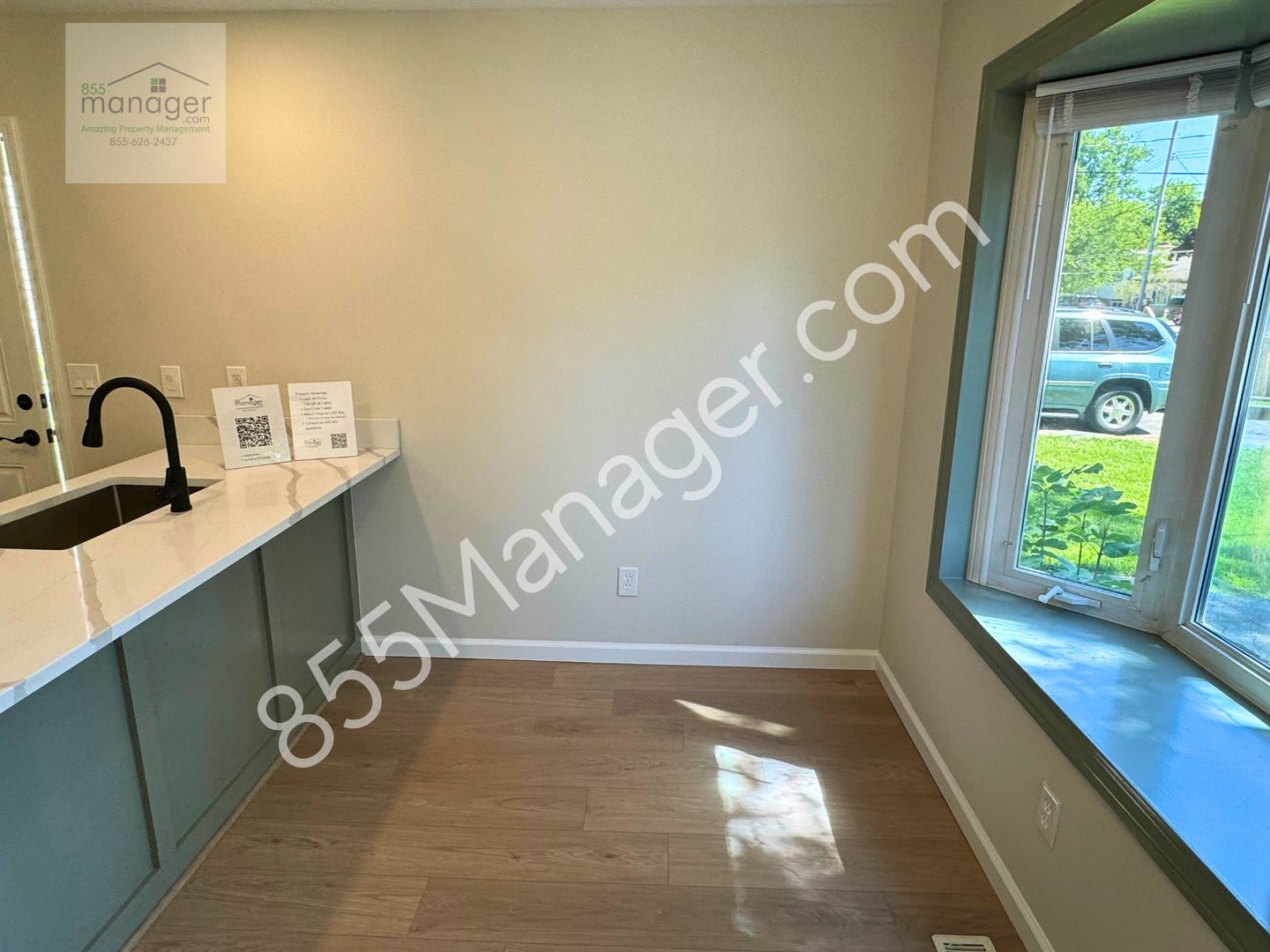 Lakeside Luxury: Newly Renovated 3-Bedroom Home with Elizabeth Lake Access! – photo 4