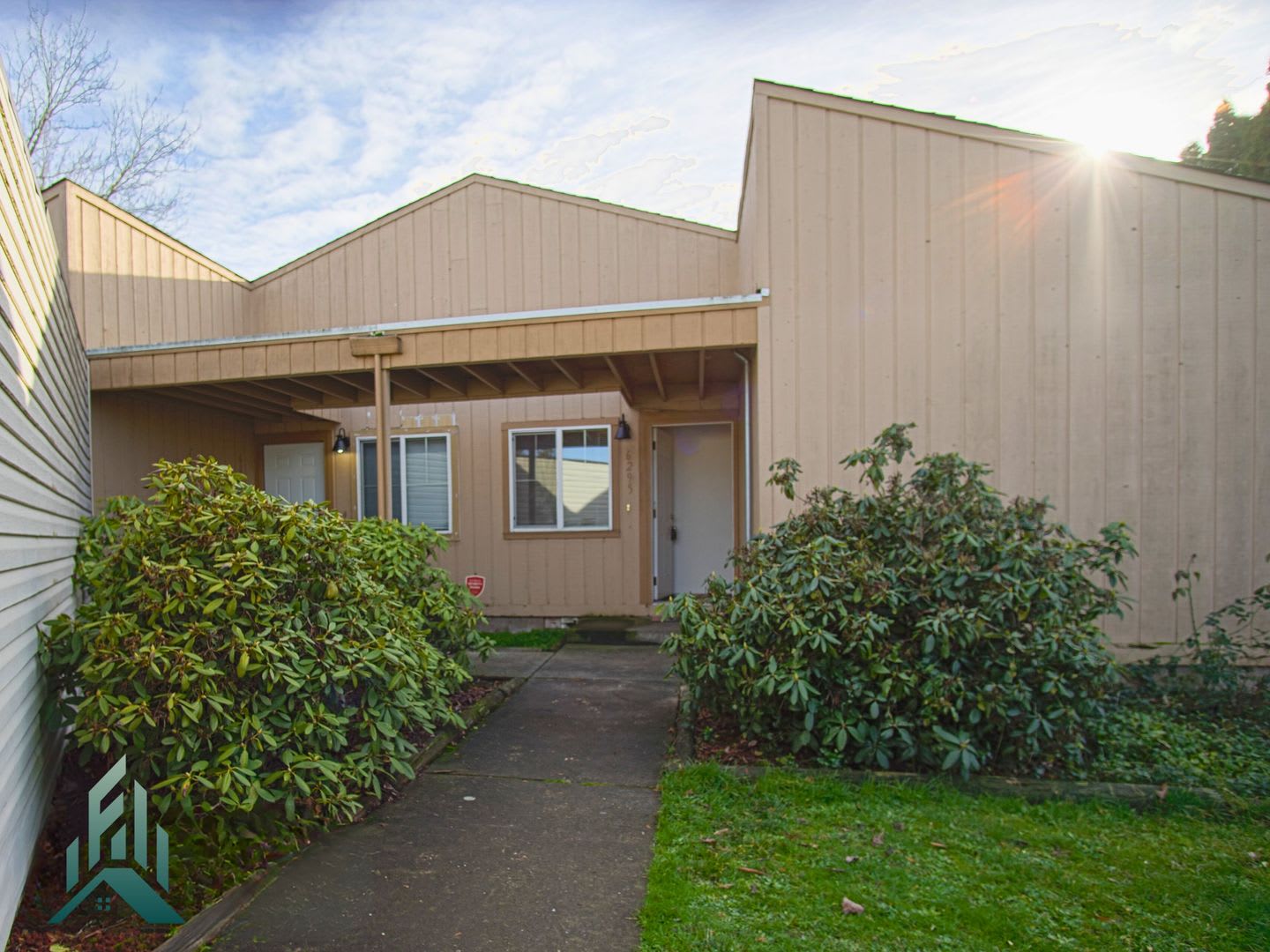 Charming 2 bed/1 bathroom – photo 1
