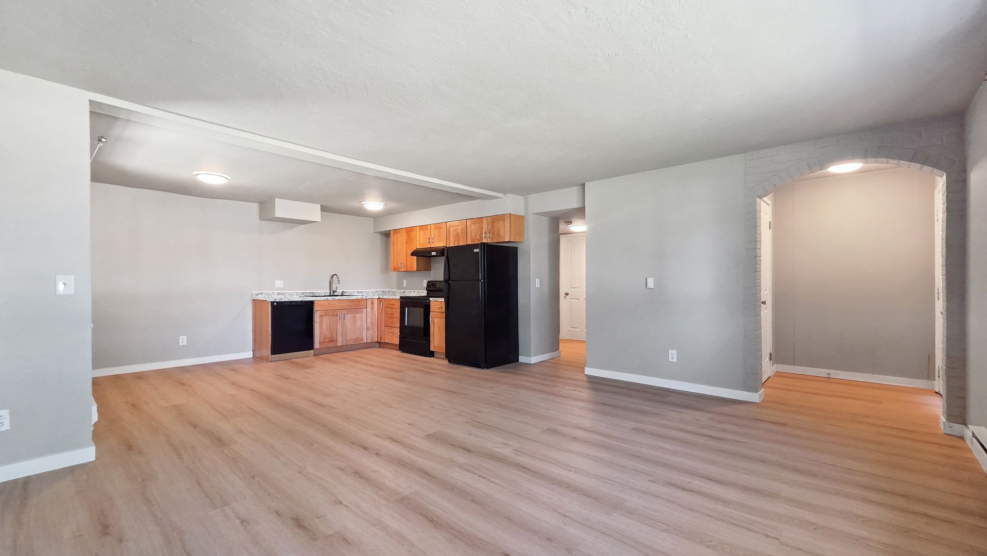 Updated 2 Bed 1 Bath In Fairwood Near Safeway – photo 4