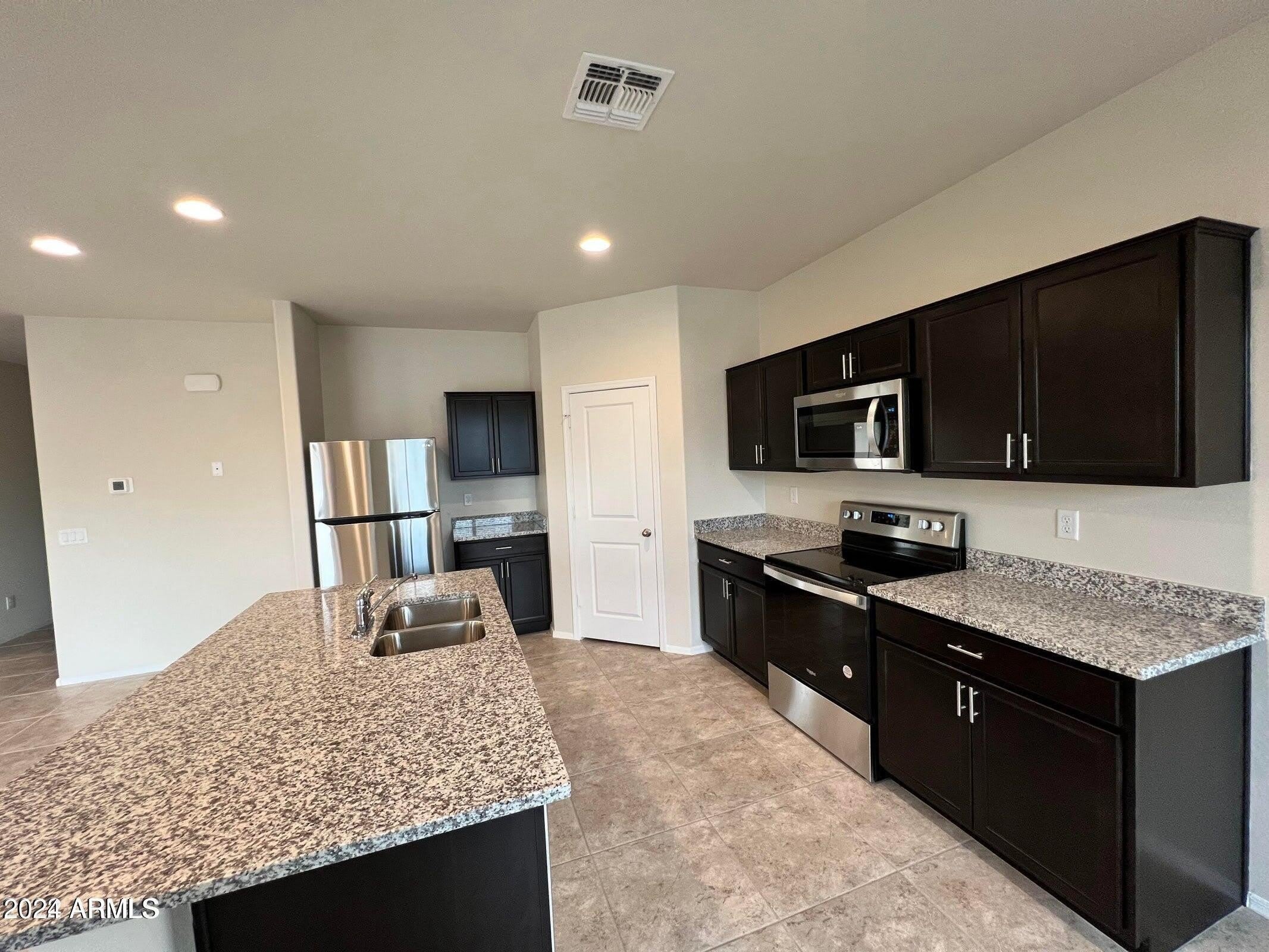 1058 W AVALON CANYON Drive – photo 4