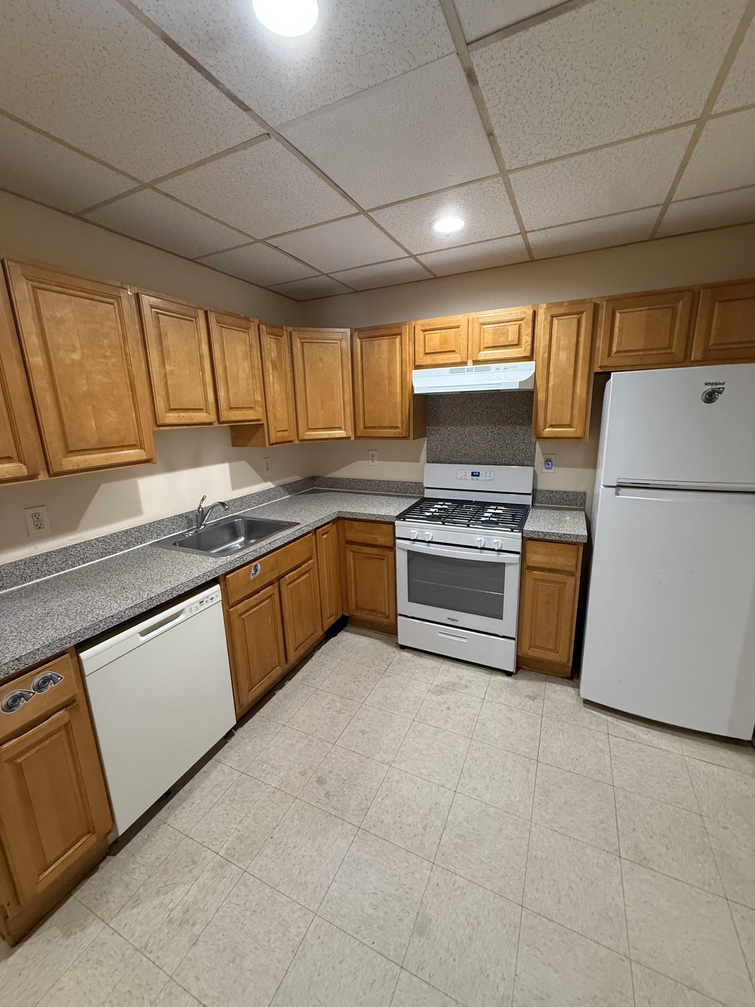 446 Broadway – photo 2