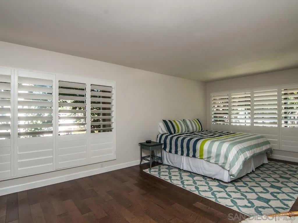521 S Sierra – photo 3