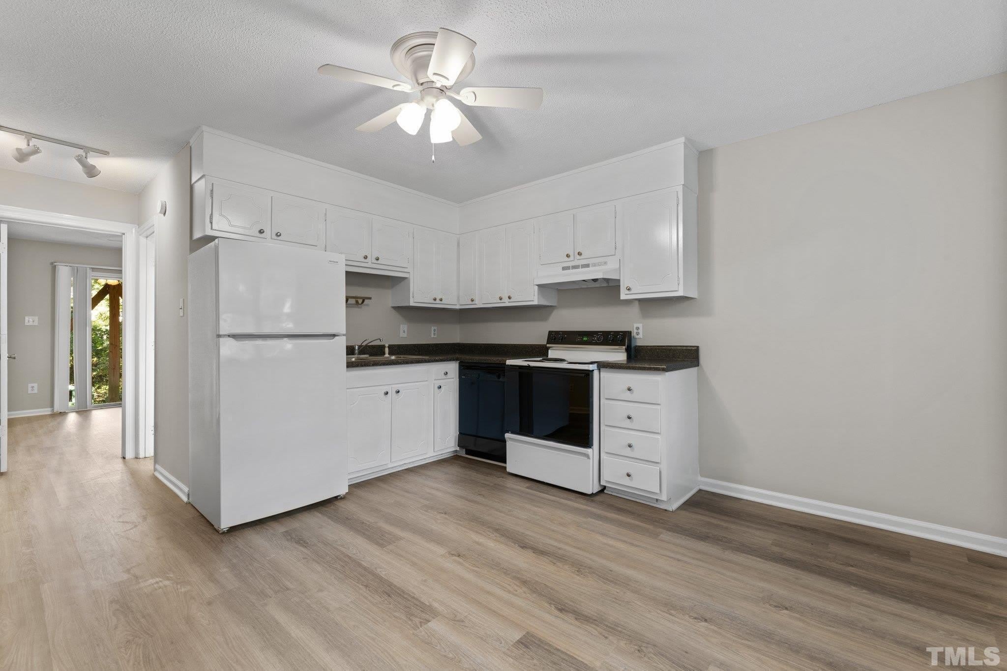 1823 White Oak Road – photo 5