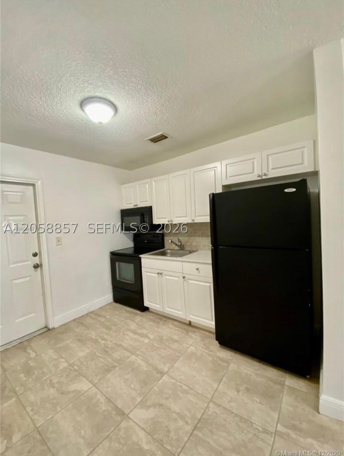 4141 SW 20th St – photo 2
