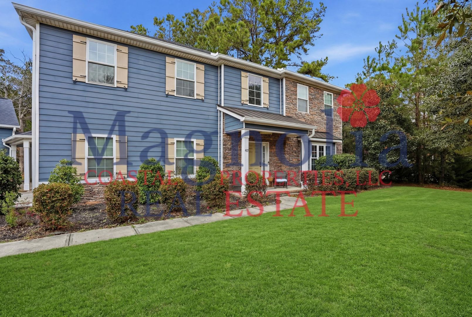5 bedrooms/3 bathrooms in Richmond Hill's Buckhead North – photo 3