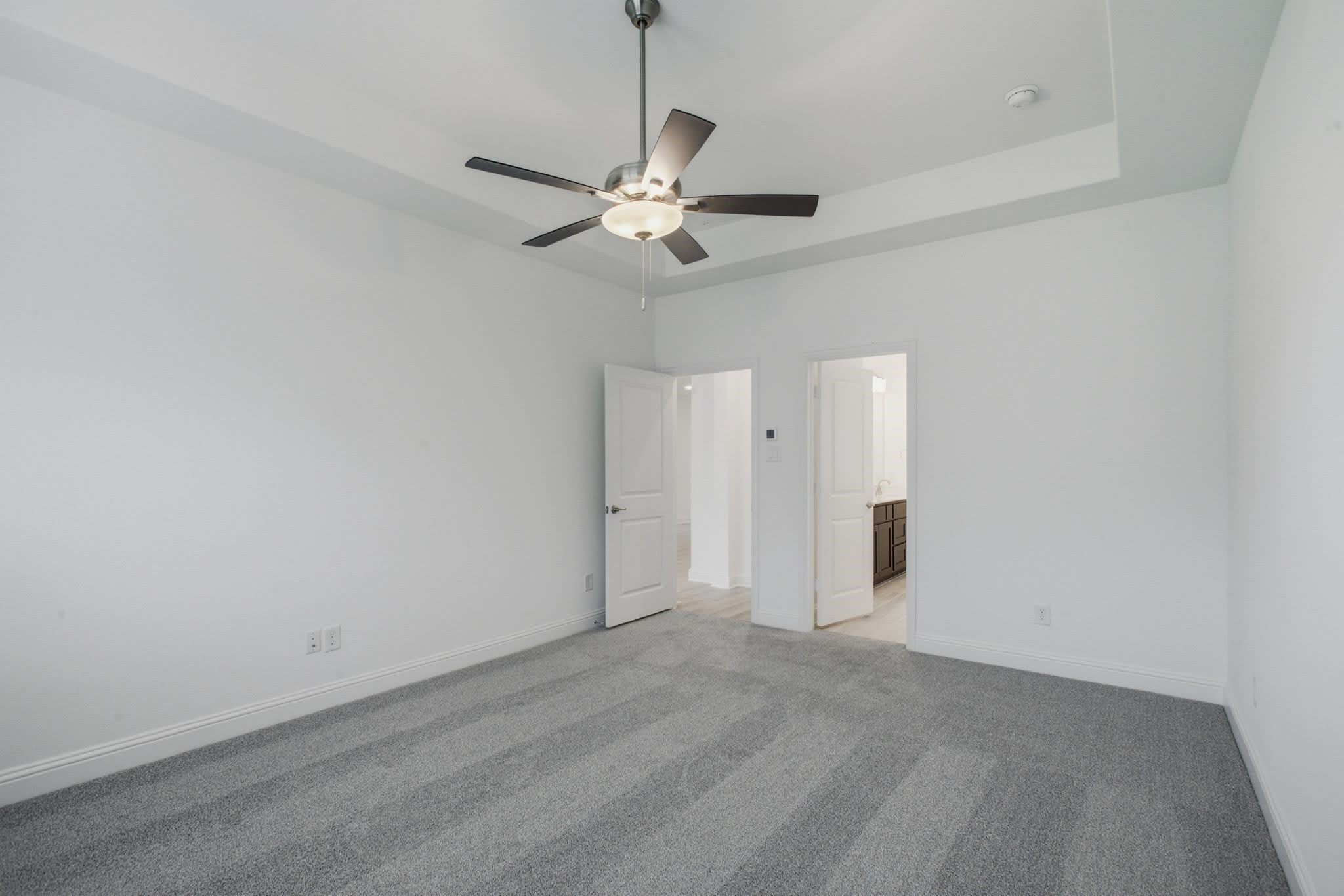 2911 Hanscom Street – photo 5