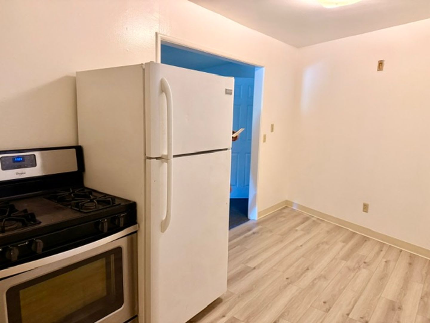 REDUCED!!! New Flooring and Paint! Downtown Twain Harte!! Watch the parades from your patio!! – photo 1
