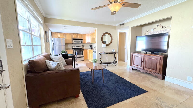 506 University Boulevard – photo 1