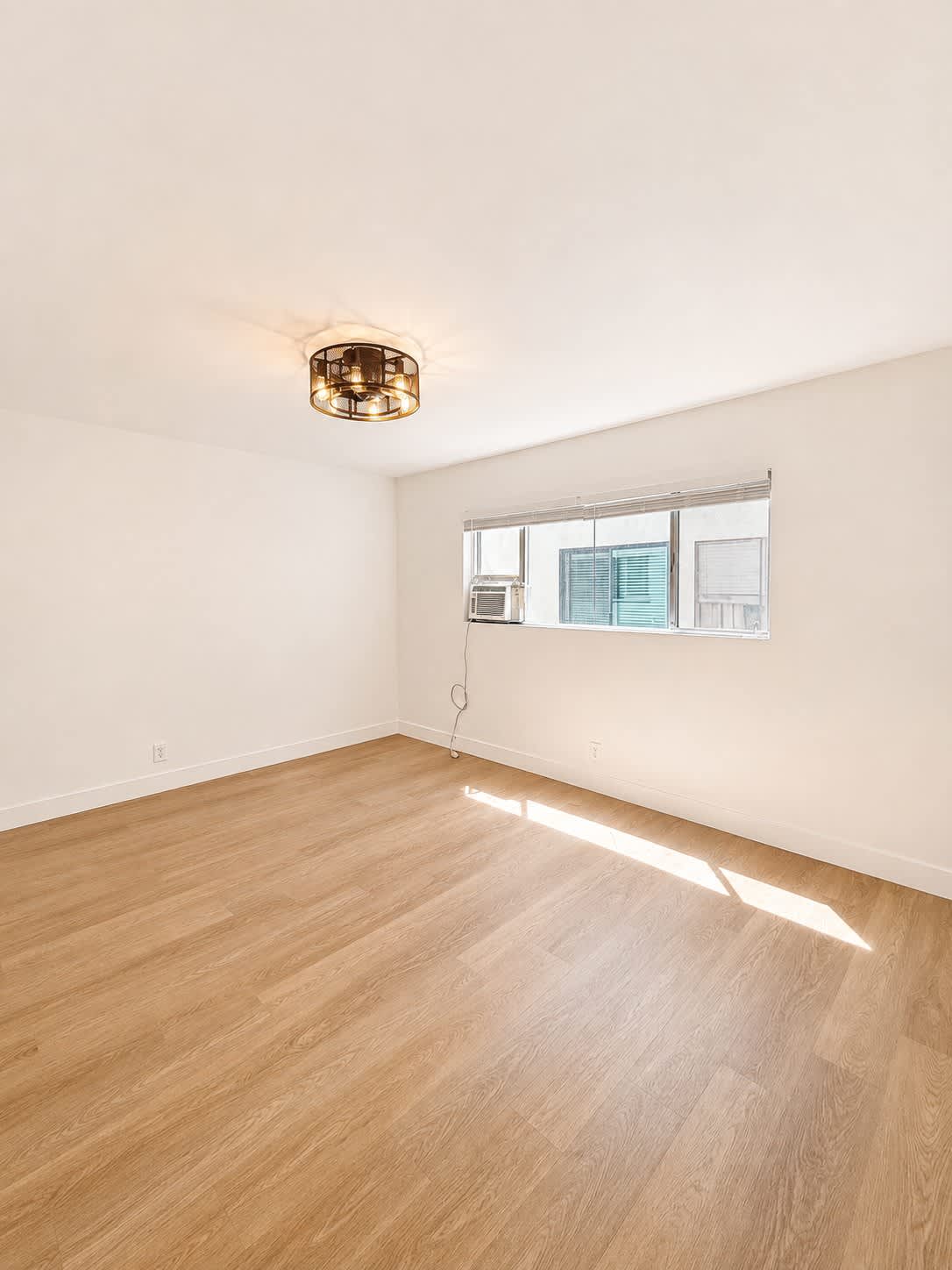 8520 Sherwood Dr – photo 4