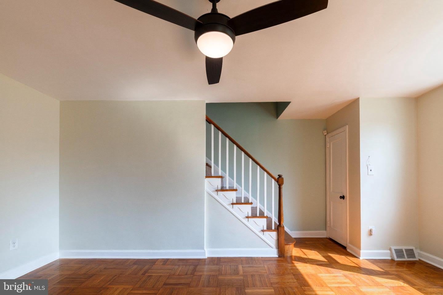 526 MICHELL ST – photo 4