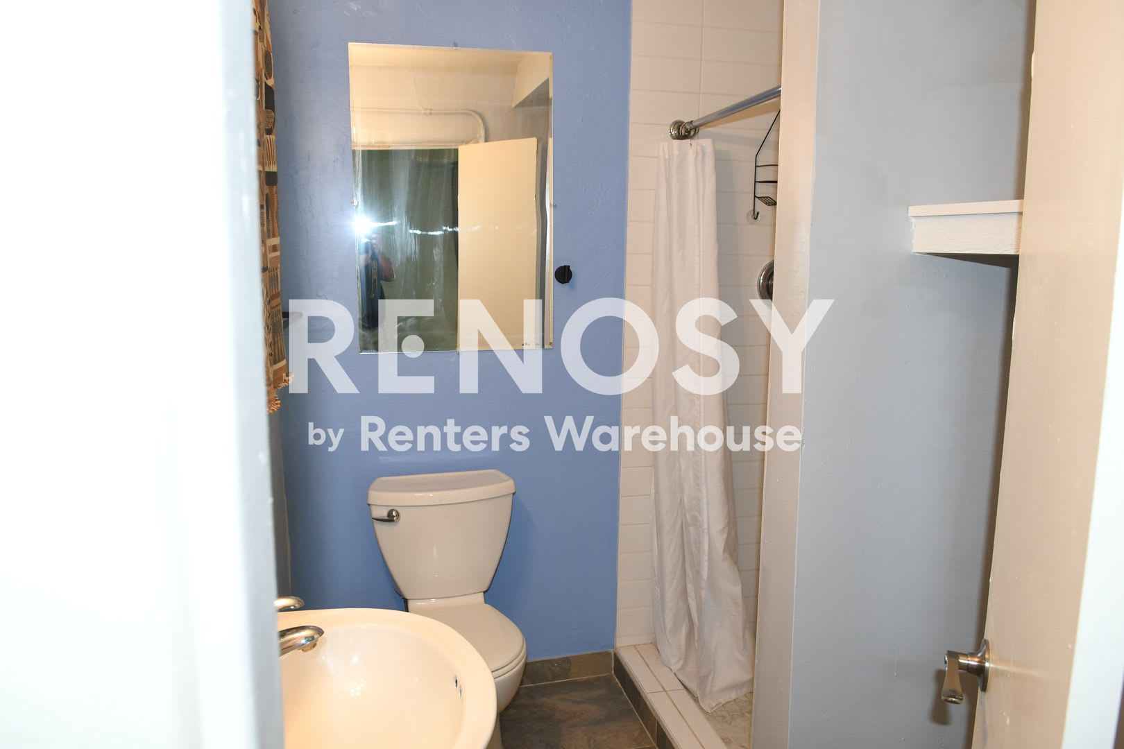 Ideal 1 Br 1 Ba Single Family Home Near 24th St and Washington in Phoenix – photo 2