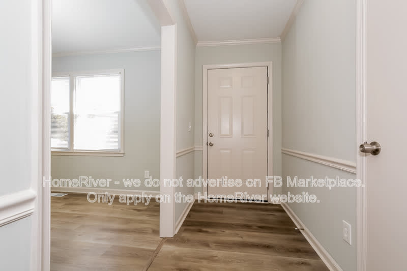 703 Woodlake Dr – photo 3