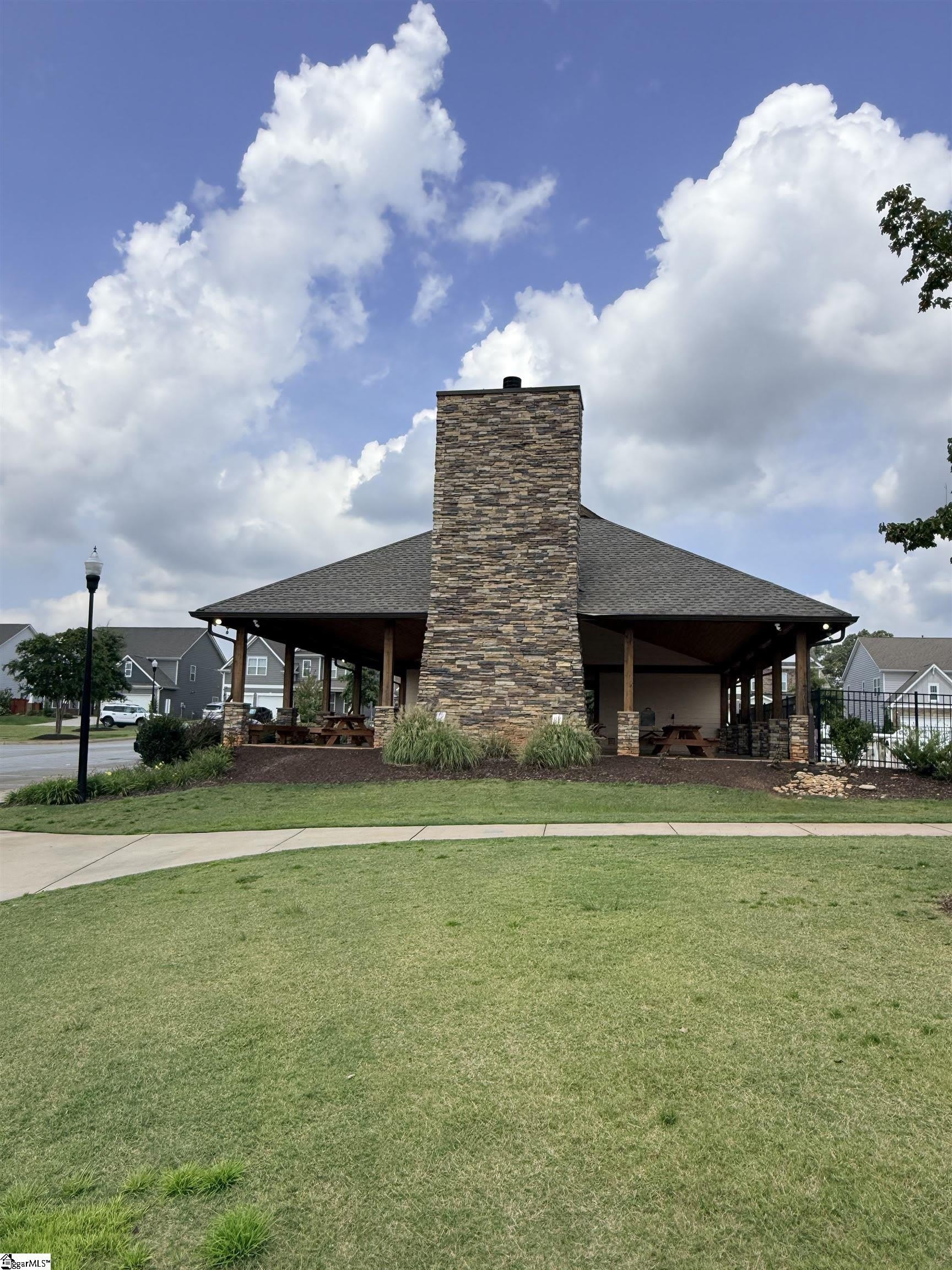 5123 Pratt Drive – photo 4