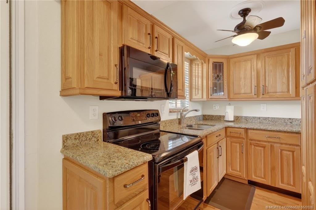 1985 SW Palm City Road – photo 5