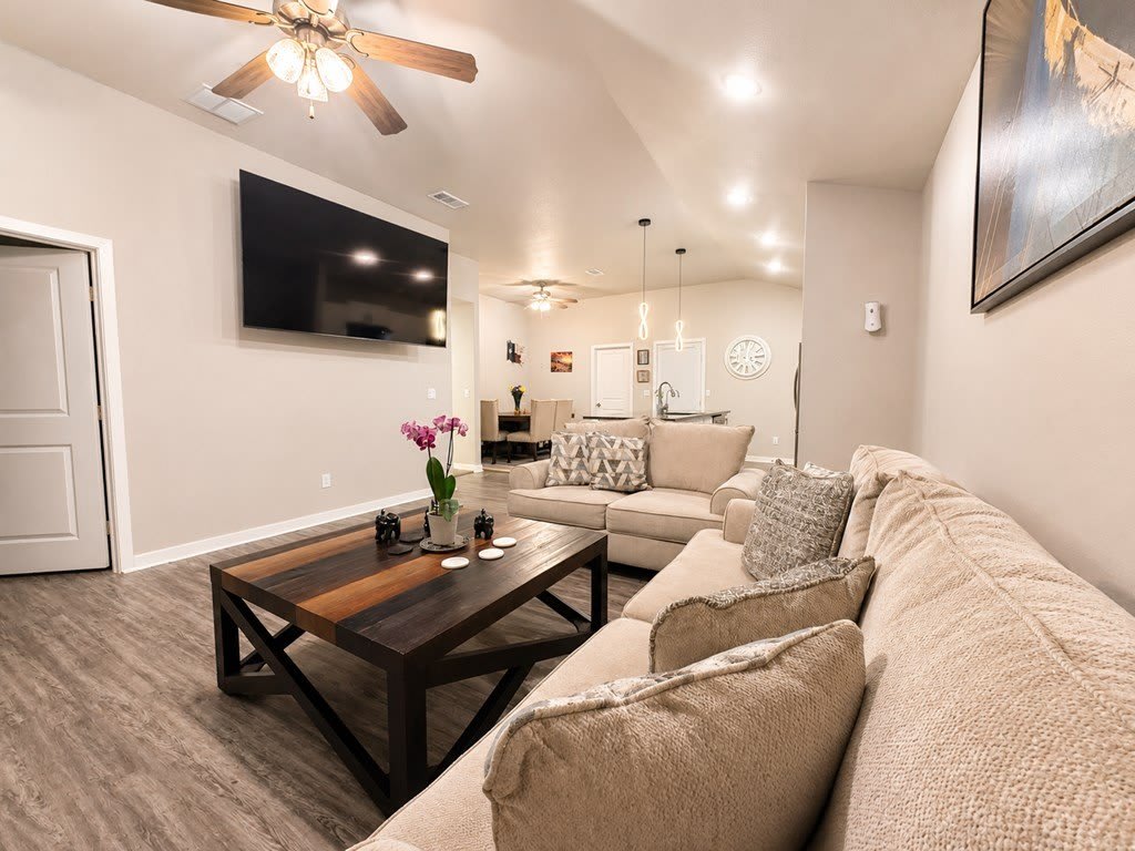 2122 Marfa St – photo 4