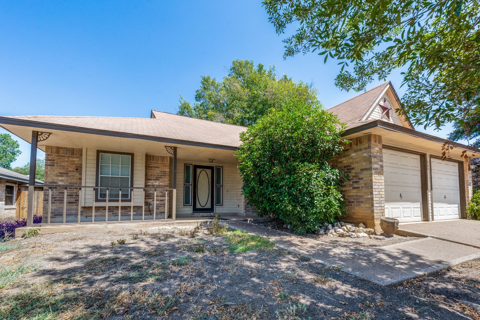 BEAUTIFUL SINGLE-STORY HOME IN WOODCREST – photo 2