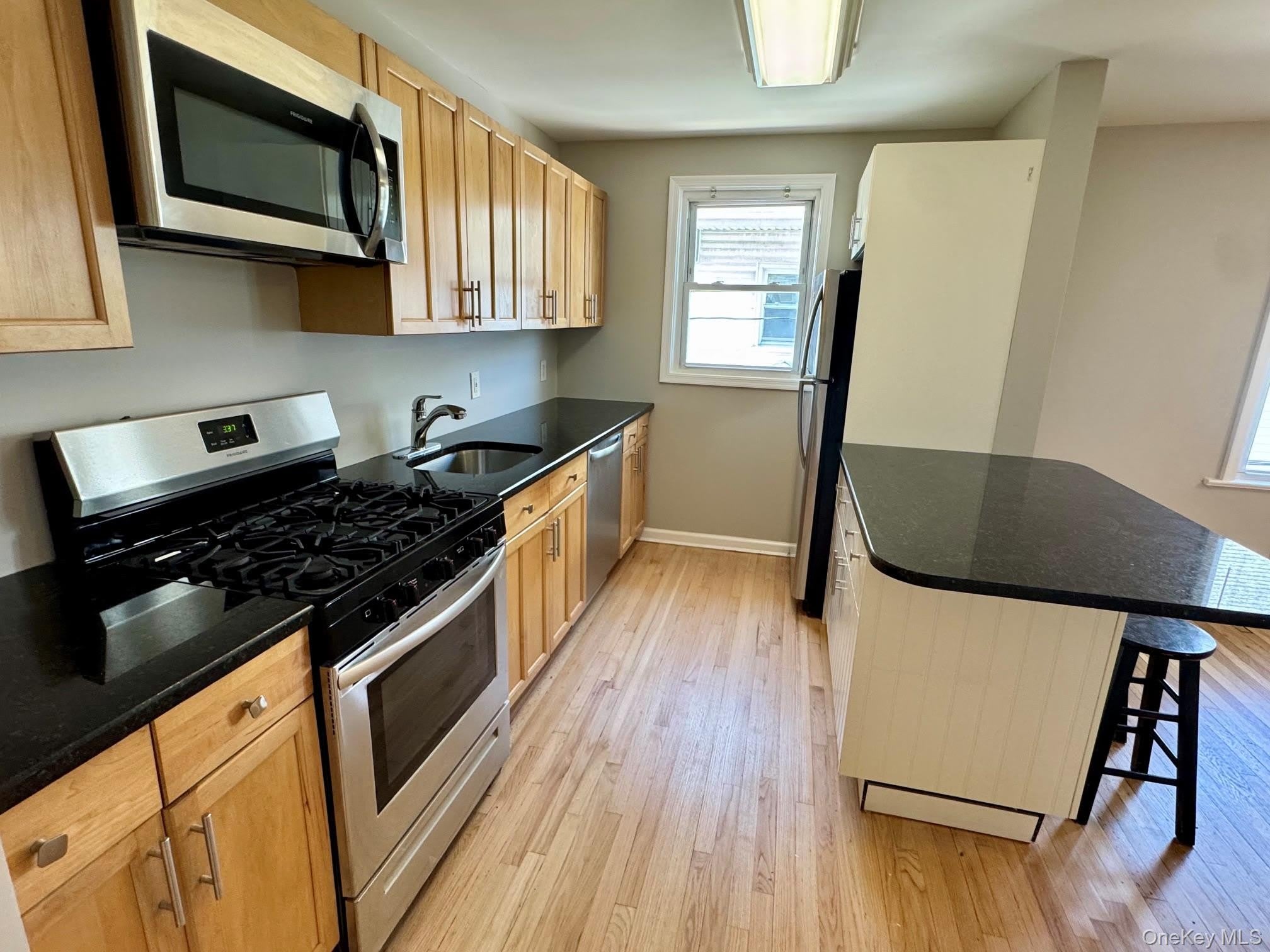 507 Laurelton Boulevard – photo 3