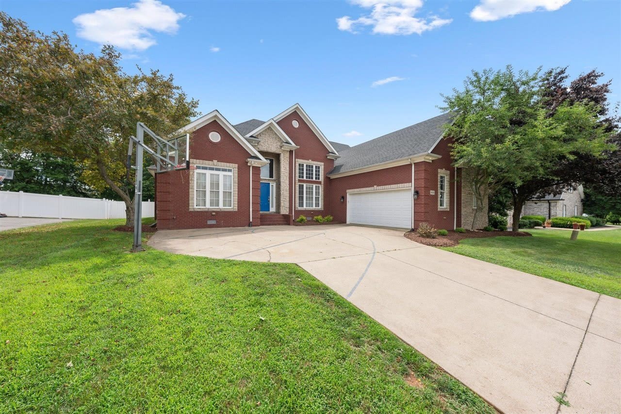 3630 Amherst Drive – photo 2