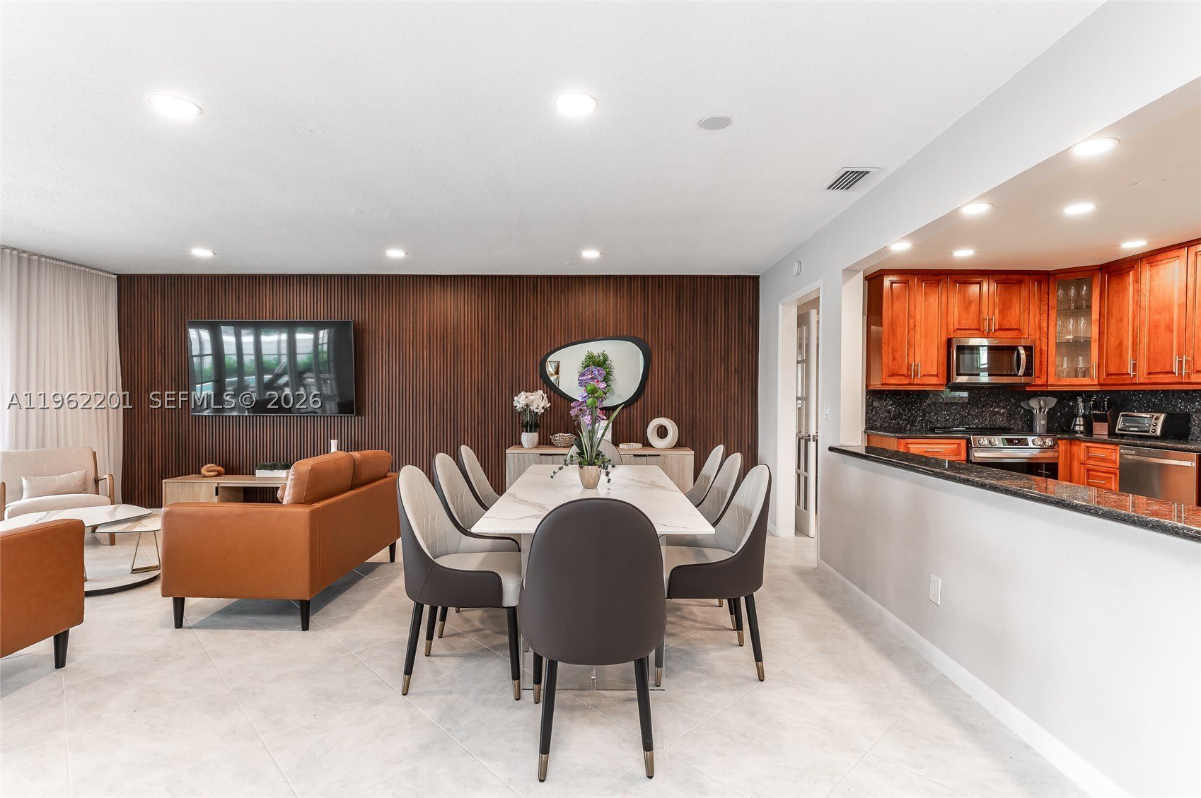 21320 NE 25th Court – photo 5