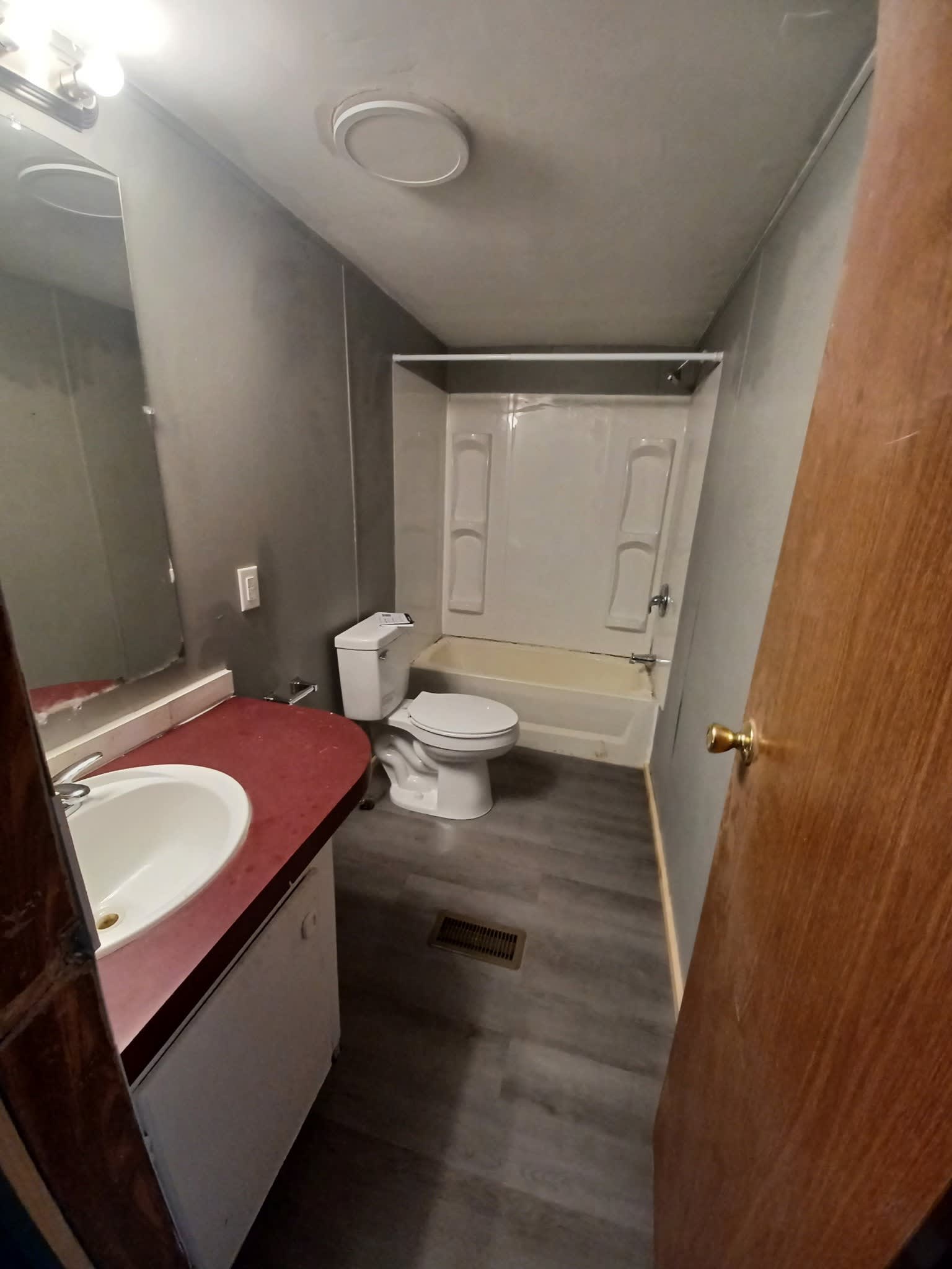 11 Spruce Grove Mobile Home Park – photo 4