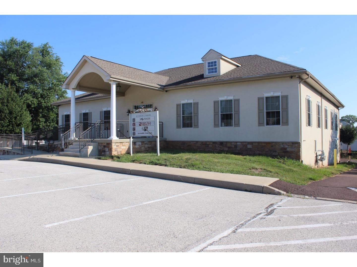 3819 GERMANTOWN Pike – photo 1
