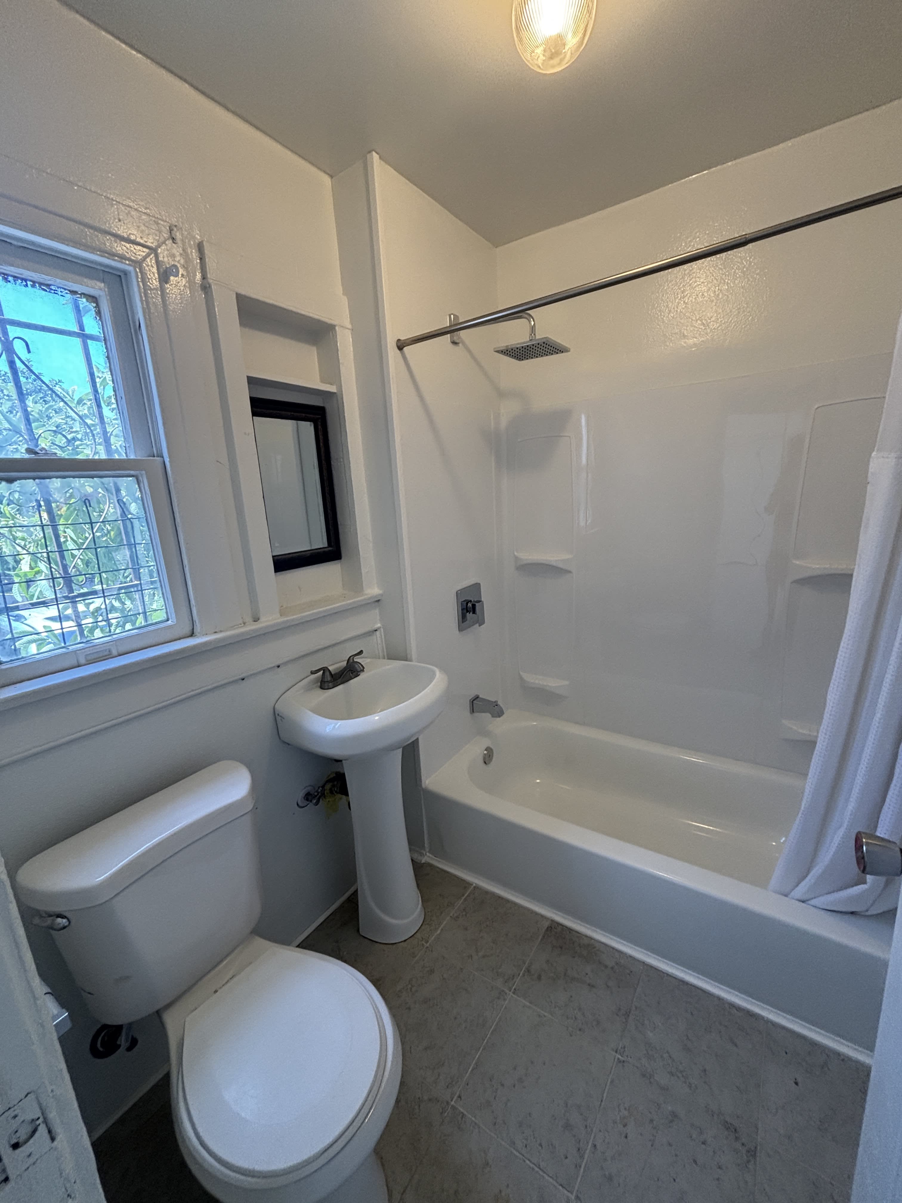 1128 South New Hampshire Avenue – photo 5