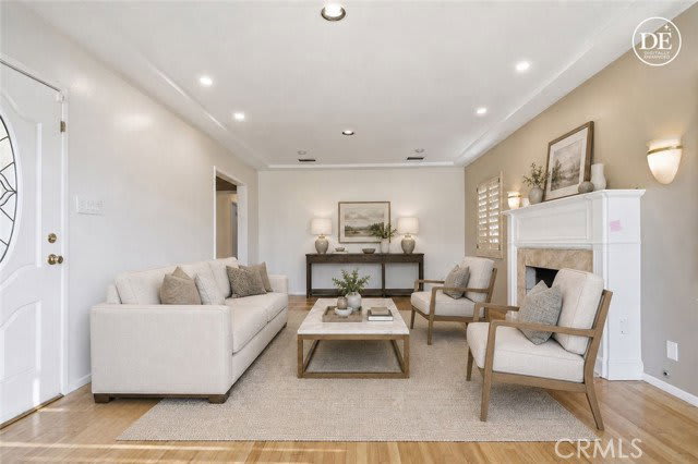 10832 Huston Street – photo 3