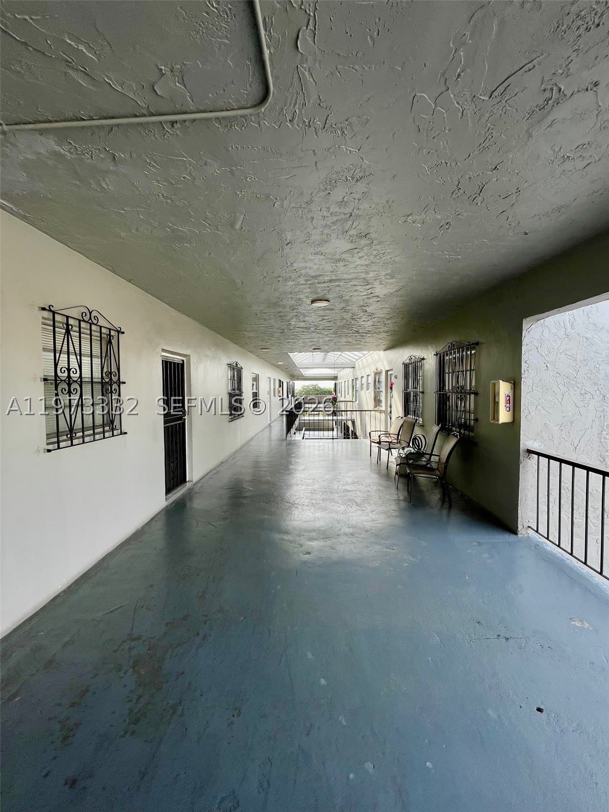 1035 W 77th St – photo 3