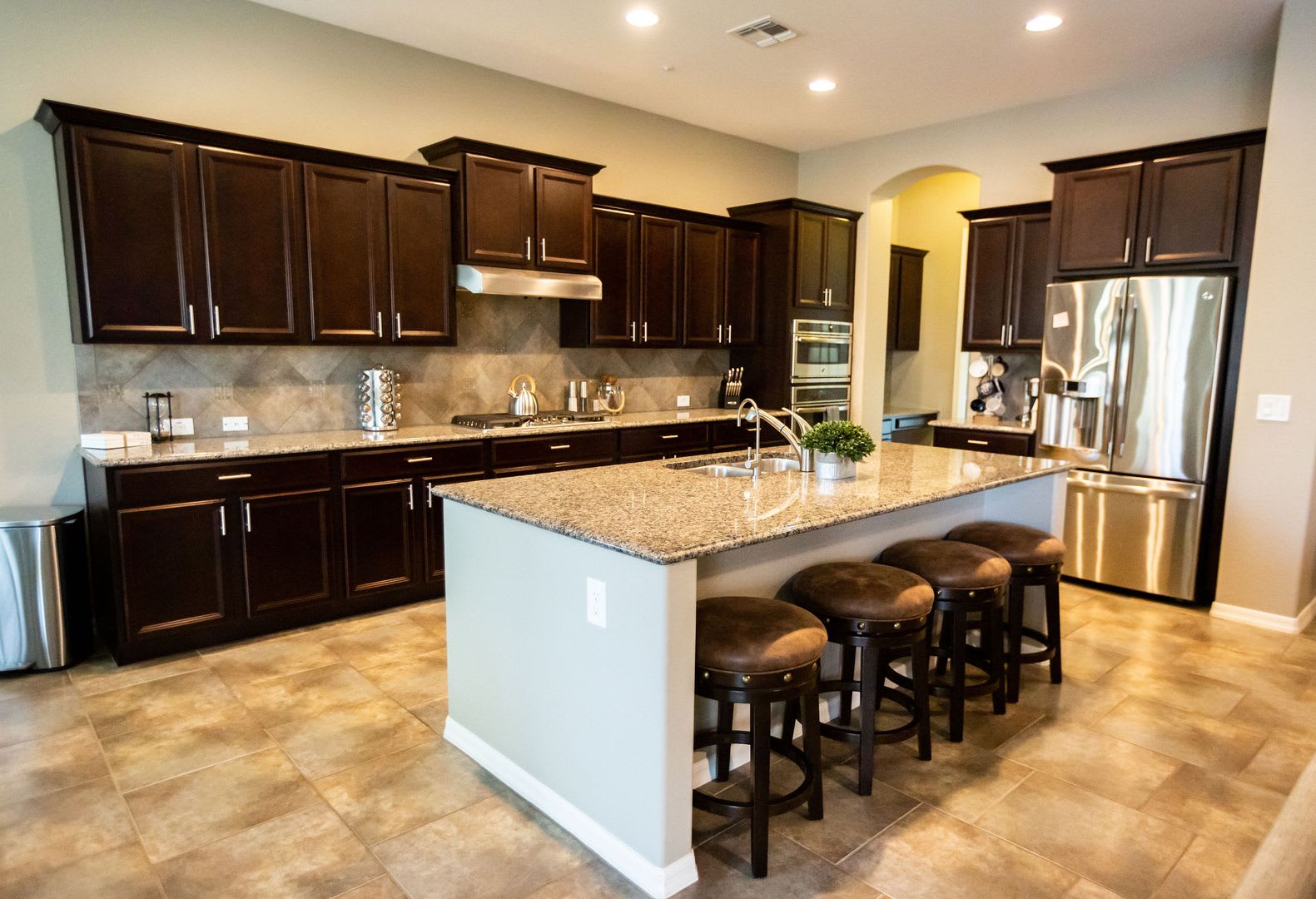 Furnished 3 Bedroom In Chandler – photo 3