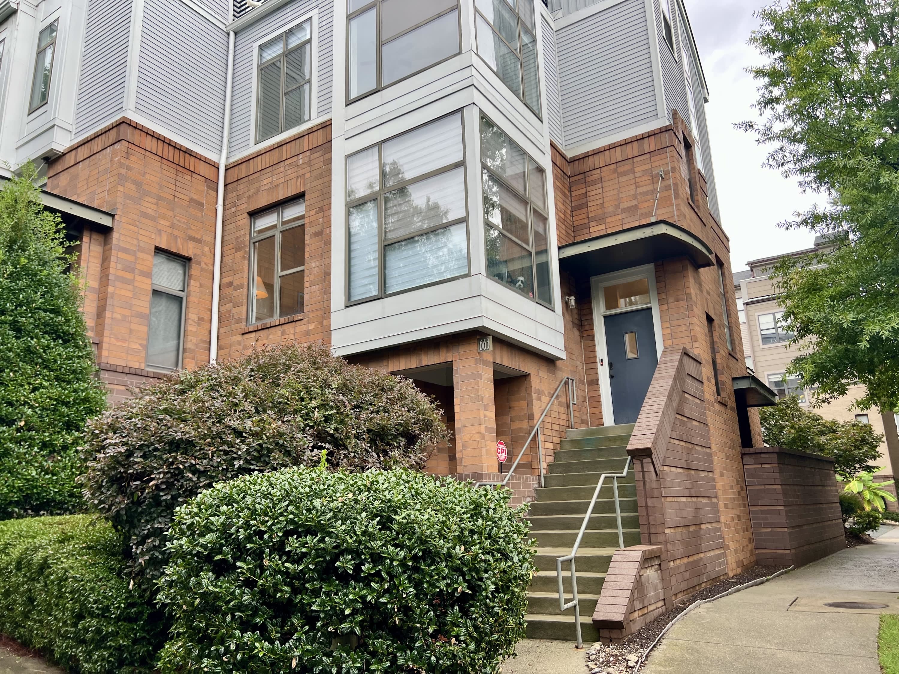 663 East 10Th Street 1 – photo 2